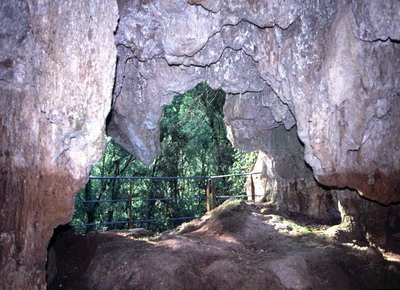 cuevas de Catalunya