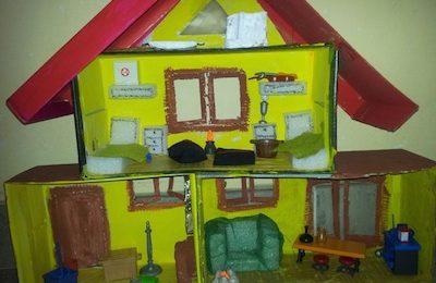 hacemos una casa para los playmobil