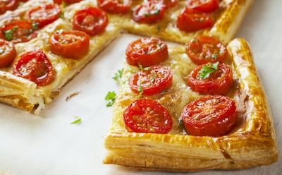 TARTA DE QUESOS Y TOMATES CHERRY