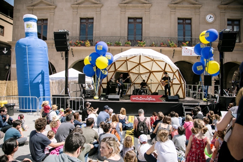 Minimúsica al Poble Espanyol