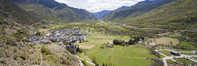 con niños en el Pallars Sobirà