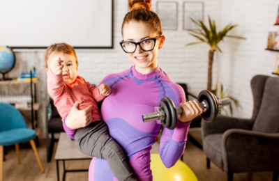 ejercicio en casa en familia