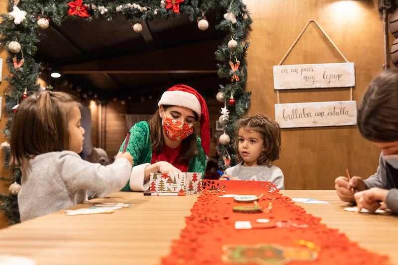 CHRISTMAS VILLAGE DE DIAGONAL MAR