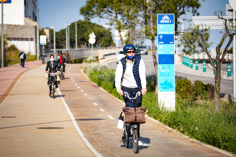 en bicicleta por los municipios del área metropolitana