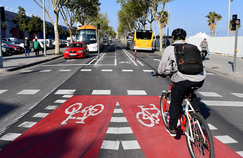 EN BICICLETA PELS MUNICIPIS DE L'ÀREA METROPLITANA