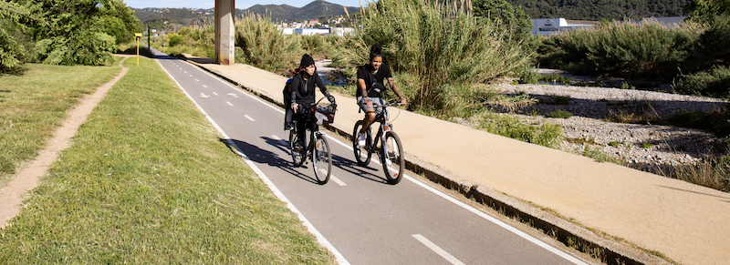 en bicicleta por los municipios del área metropolitana