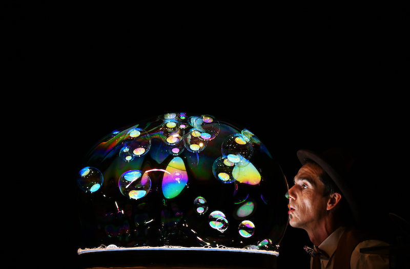 JINGLE BUBBLES
