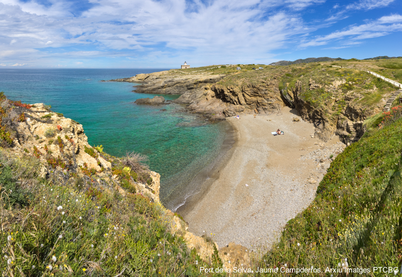 10 PLAYAS Y CALAS DE LA COSTA BRAVA