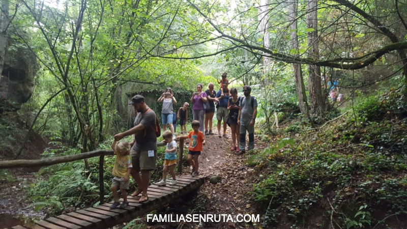 vacances en família jugattopia